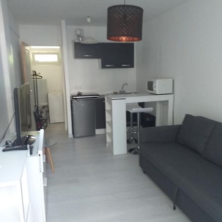 Studio Meuble Wifi A Proximite Du Tram Castelnau-le-Lez Kültér fotó